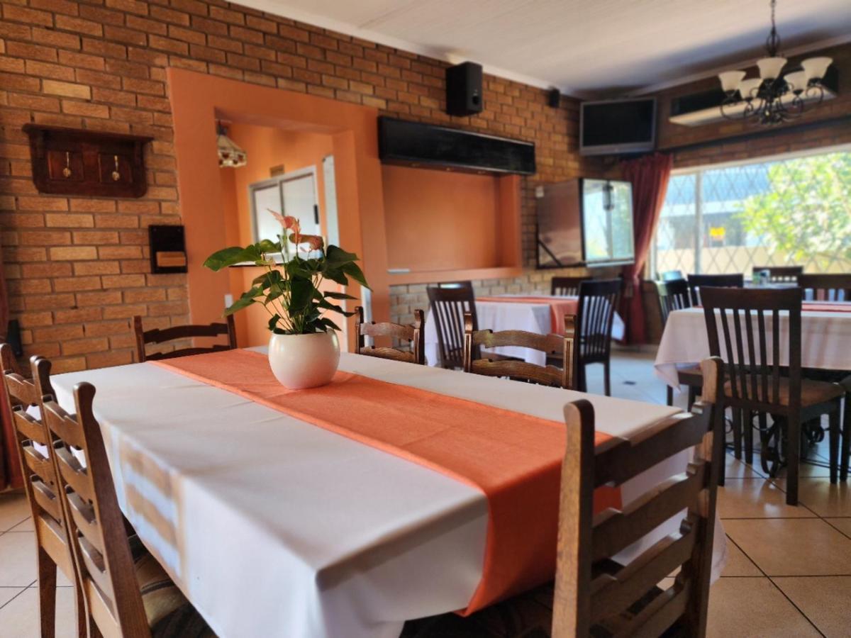 Southy Inn By The Lake Benoni Exteriér fotografie
