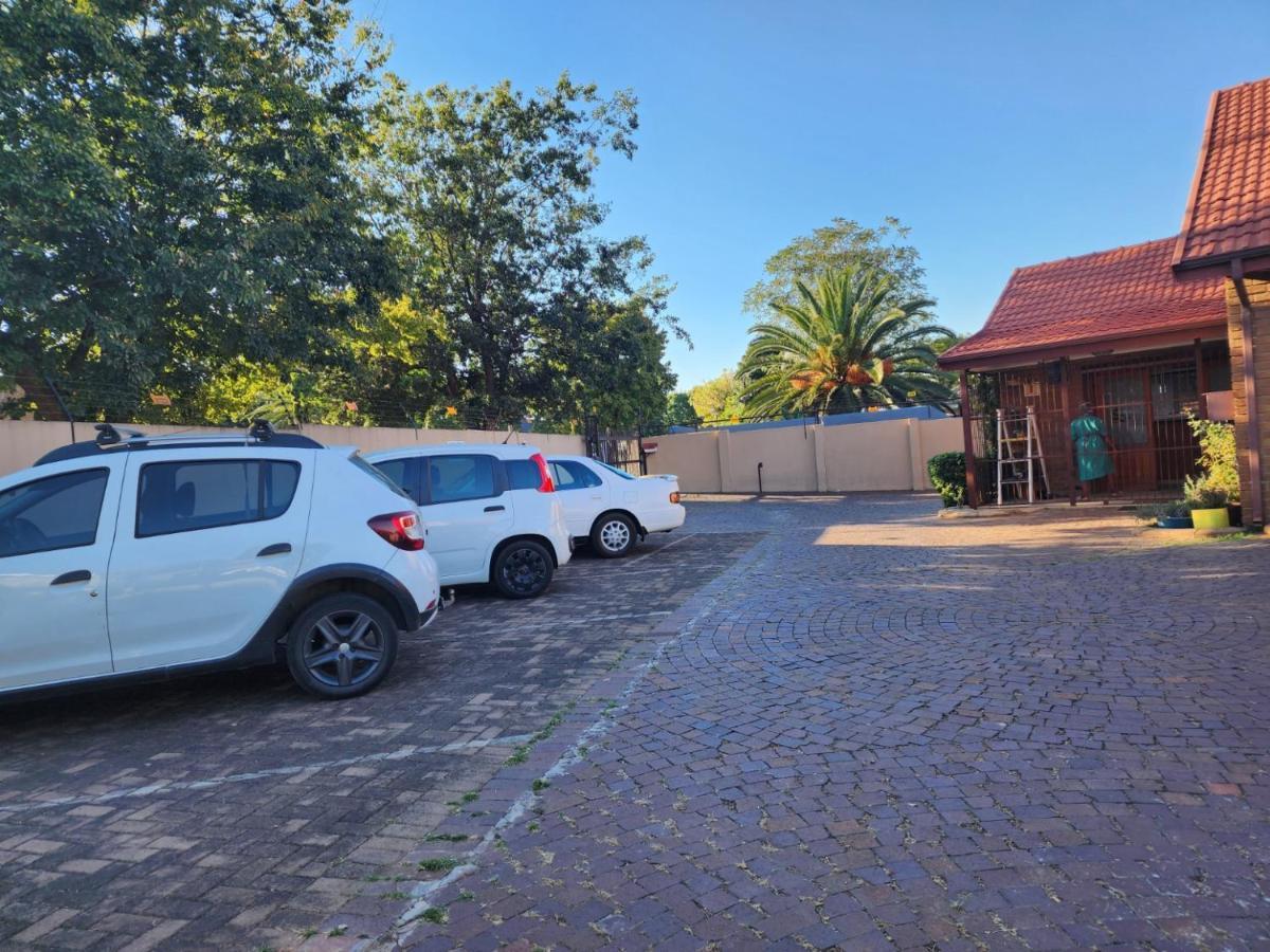 Southy Inn By The Lake Benoni Exteriér fotografie