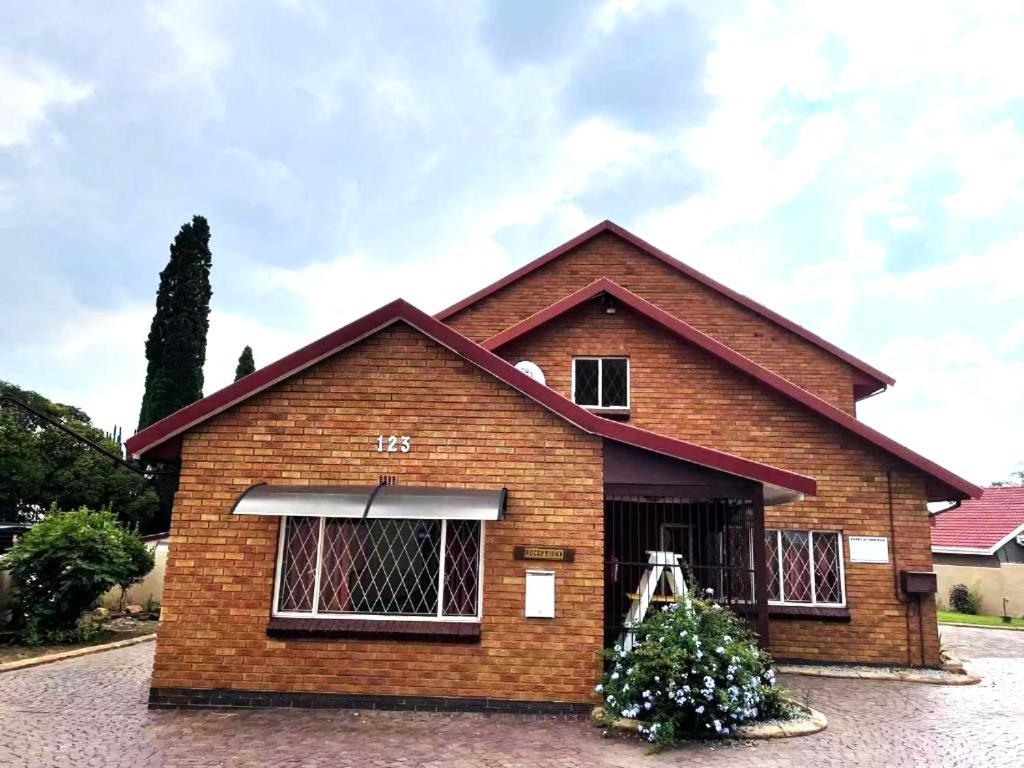 Southy Inn By The Lake Benoni Exteriér fotografie