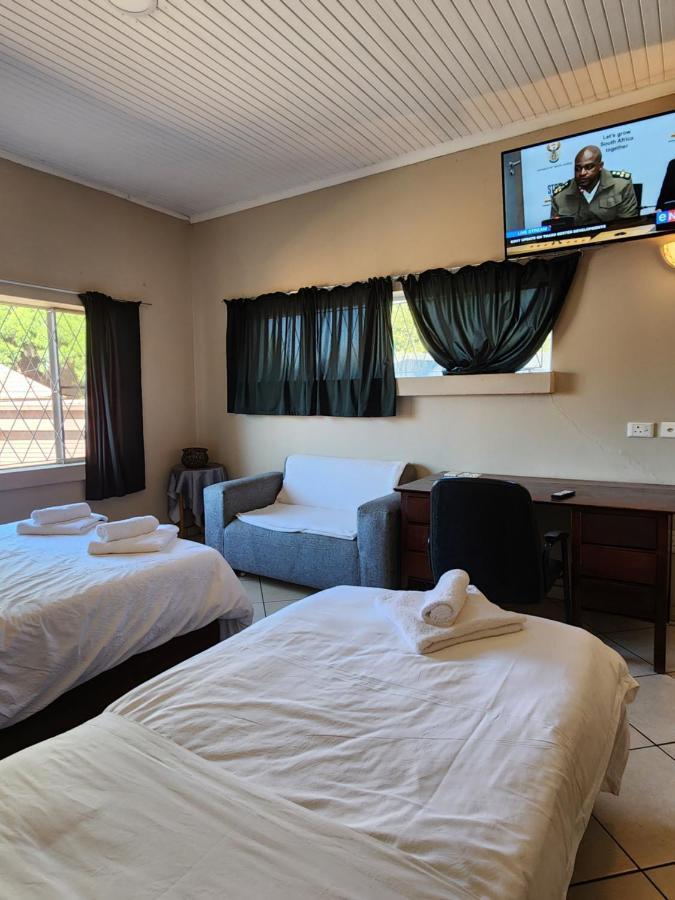 Southy Inn By The Lake Benoni Exteriér fotografie